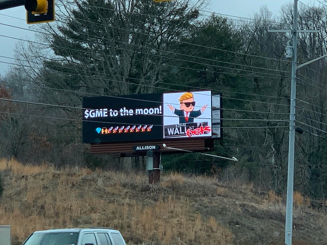 alexisohanian's tweet image. They&apos;ve got billboards, everywhere