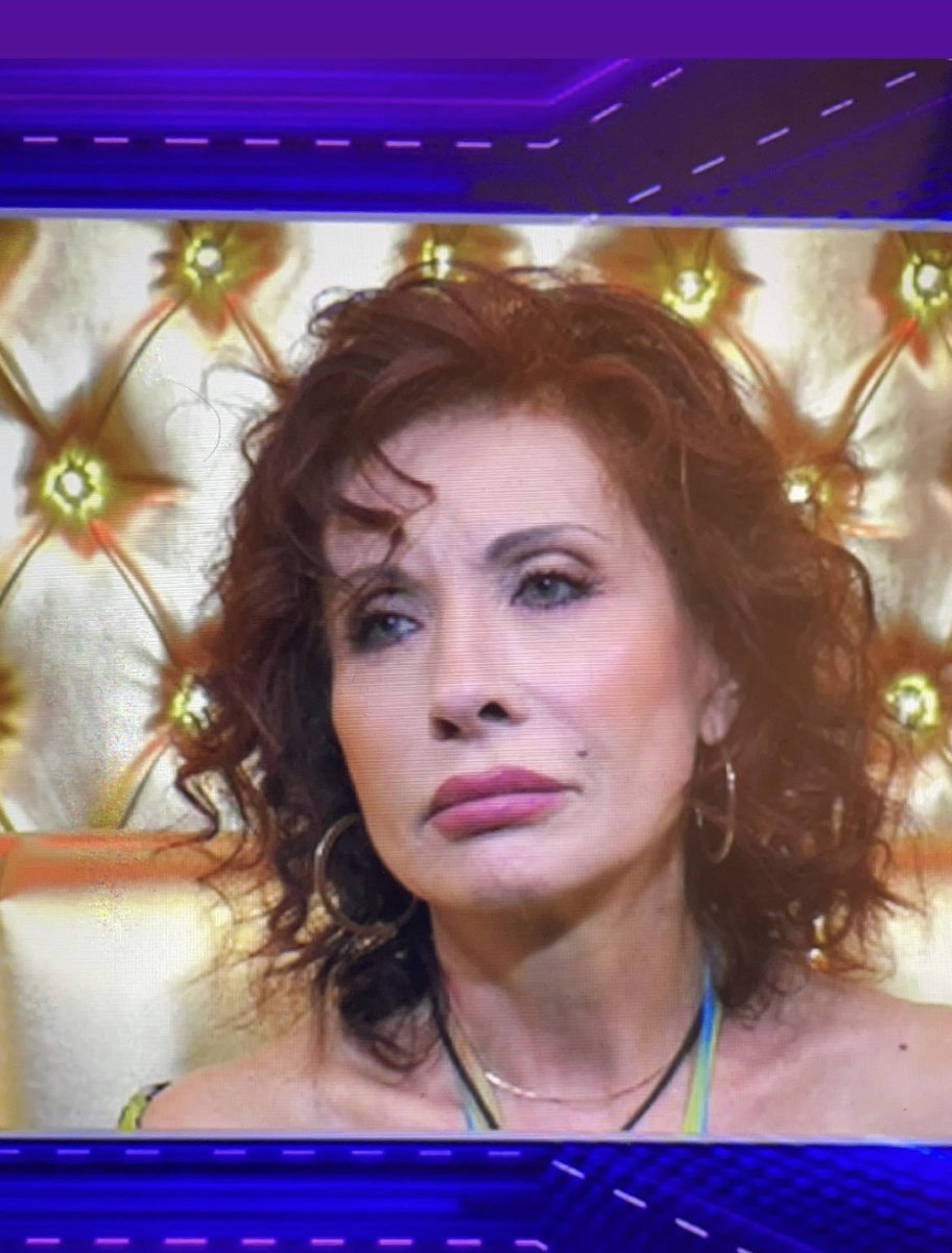 GTempestoso's tweet photo. @AldaDEusanio Una lezione di vita, di eleganza e di classe che molti dovrebbero prendere come esempio! #gfvip #aldadeusanio https://t.co/sm9ozdRFH0