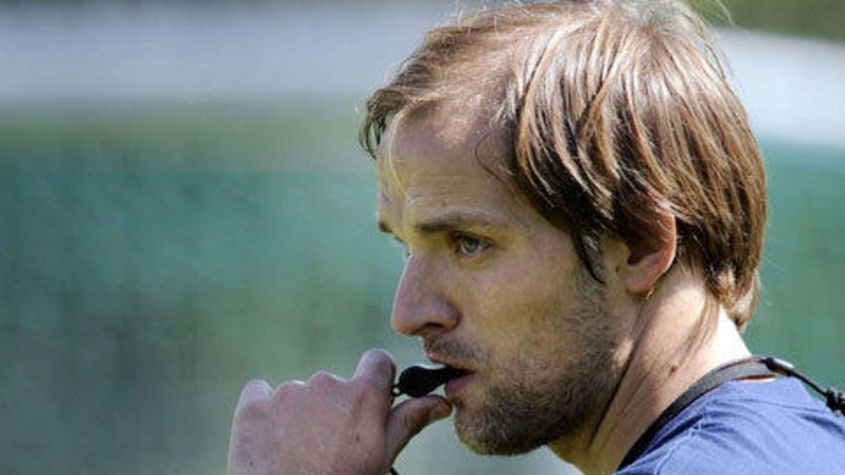 Tuchel comes from the Stuttgart school of football where out of possession, teams counter-press with the motive to win the ball back high up the pitch and play the first ball to the players that are wonderful on the ball despite the limited time.
