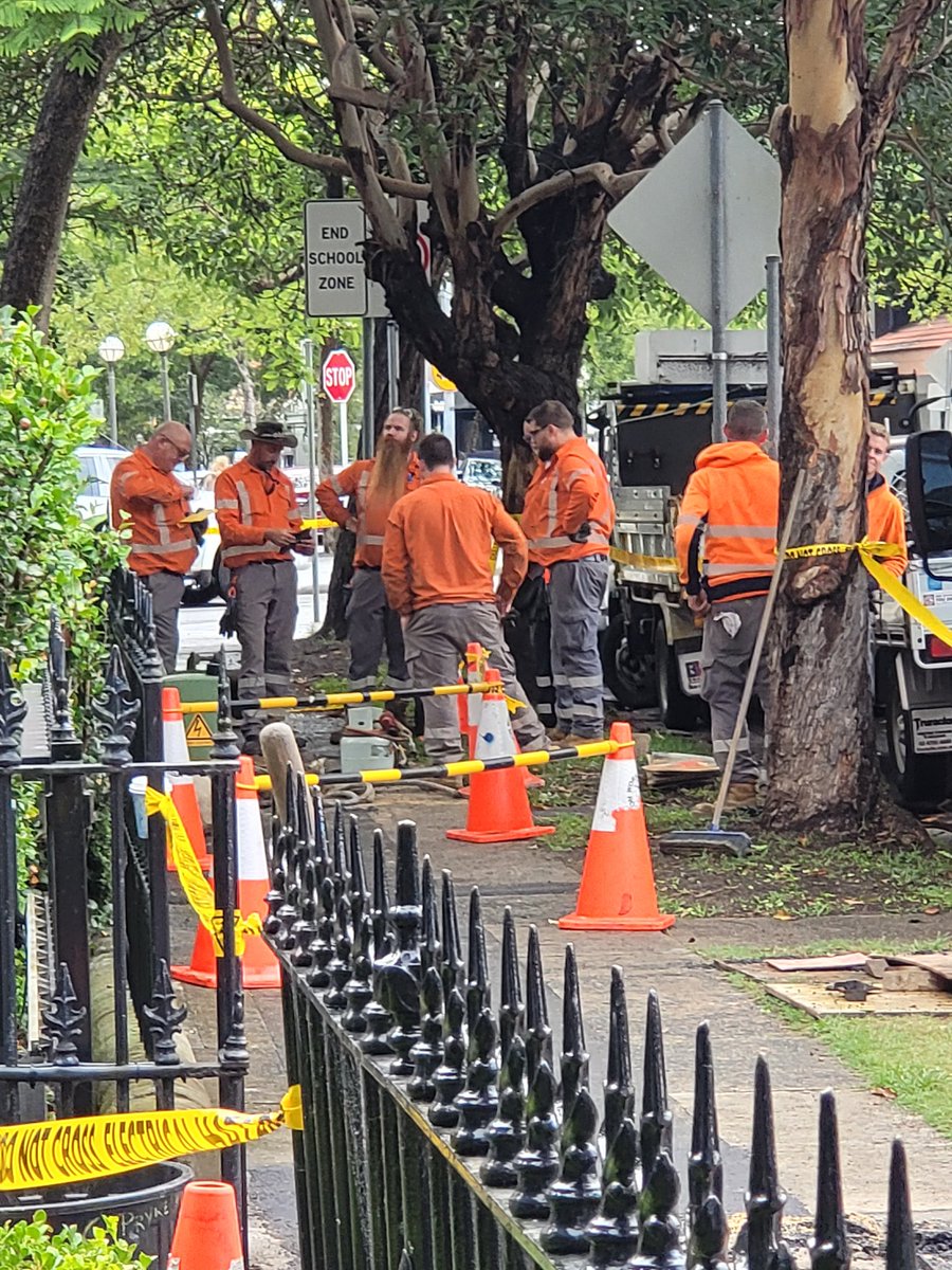 Lord Sugar tweet media