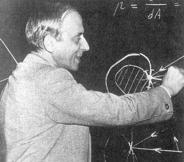 Here’s Pfanzagl on the gradient of a functional/parameter, aka derivative term in a von Mises expansion, aka influence function, aka Neyman-orthogonal scoreRichard von Mises first characterized smoothness this way for stats in the 30s/40s! eg: https://projecteuclid.org/euclid.aoms/1177730385