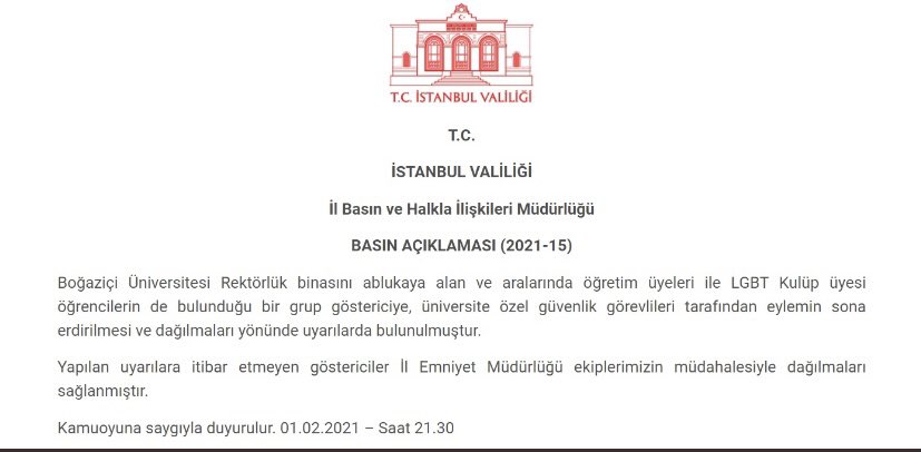 bounsinema's tweet photo. Aralarında Sinema Kulübü üyeleri de vardı.
#AsağıBakmayacağız
#BoğaziçiAblukada https://t.co/3j7wztSPUp