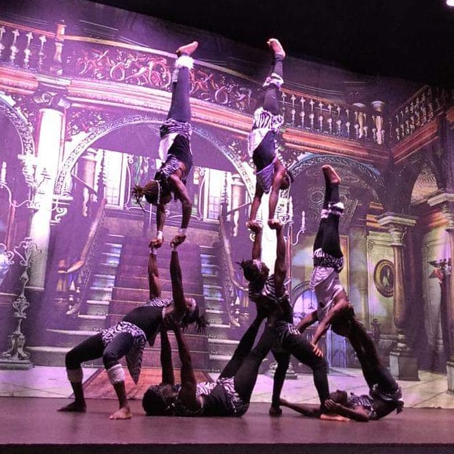 People ask us how we could do this. We tell them we work hard and train a lot. It’s like stepping into the river and joining the flow. Every moment in the river you work hard to swim. So we always try our best to make our show perfect for you ✨✨✨#africano #acrobaticshow