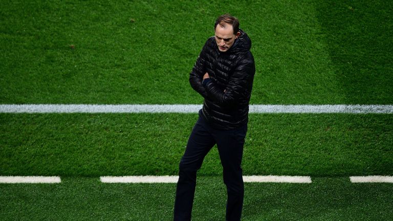 Another common practice that Tuchel enjoys is providing the deep line with a direct route to bypass the second line to catch the opposition defence off-guard especially as most teams only keep a plus one leaving many 1v1 situations. (3/3)