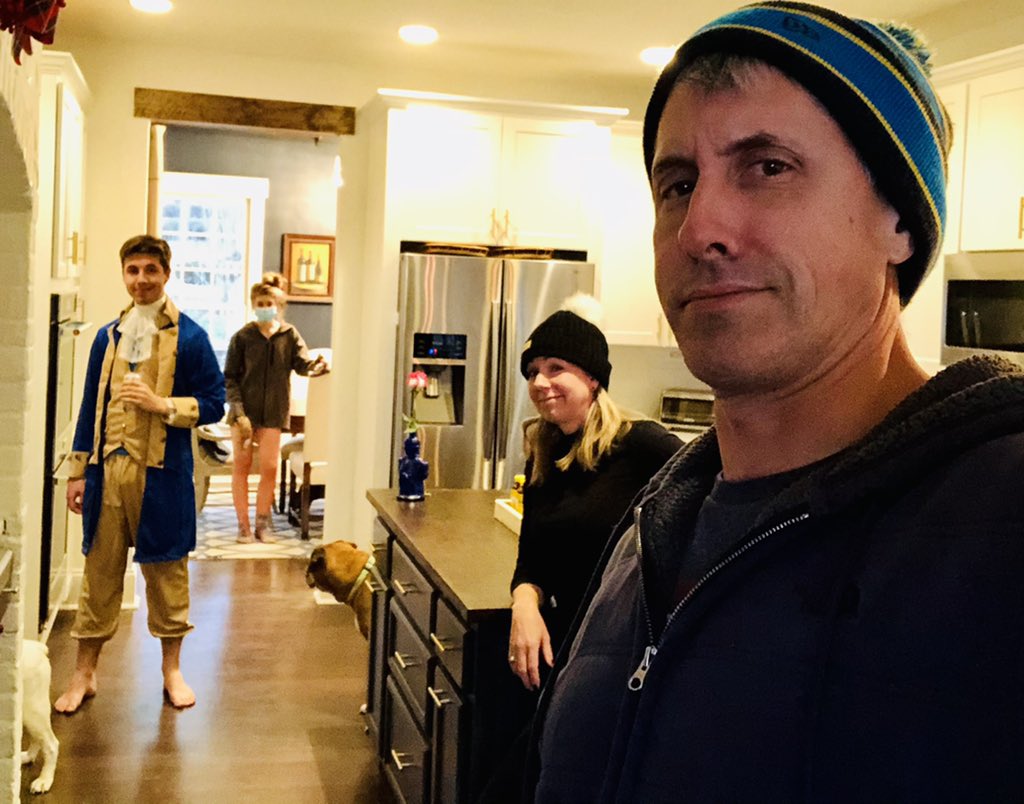 BobVanDillen's tweet image. WTH did I walk into in the kitchen? #QuarantineLife #Hamilton #Cold