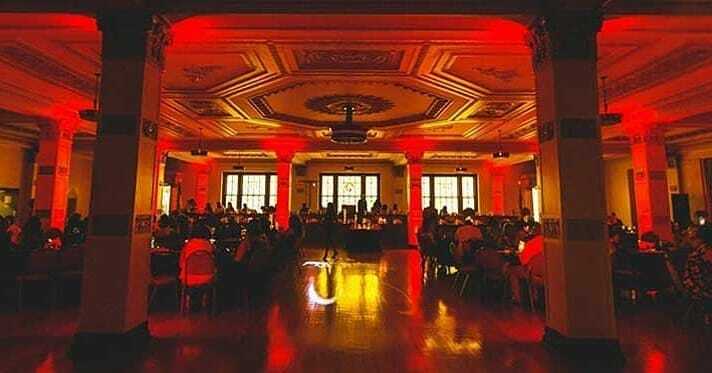 TYWPodcast's tweet image. Uplighting is a great way to add ambiance to a room. What’s your favorite color? #rentmywedding #uplighting  Uplighting: @RentMyWedding