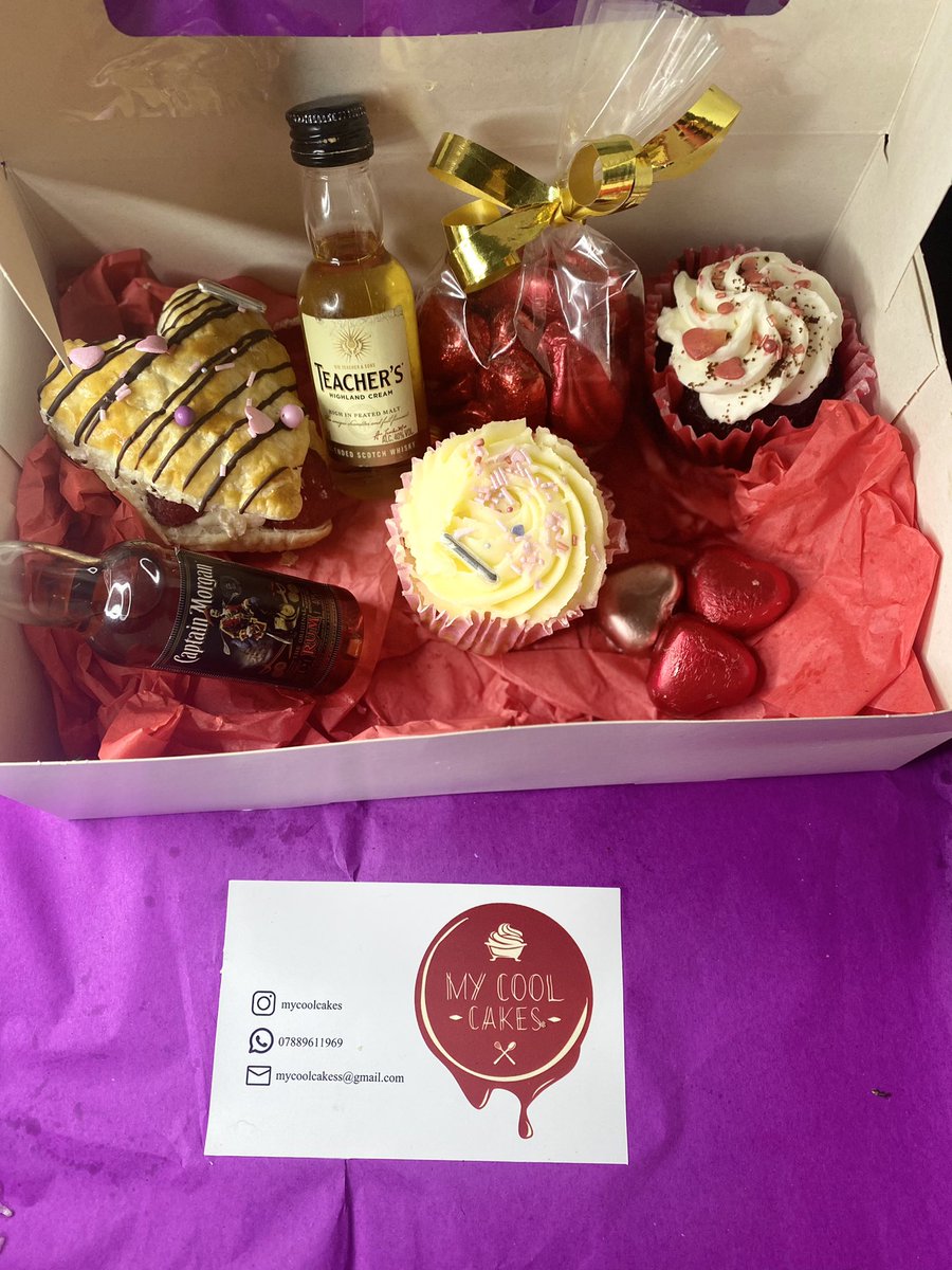 MyCoolCakes's tweet photo. Valentine’s Day treats🥺❤️ https://t.co/o1bnsqK49S