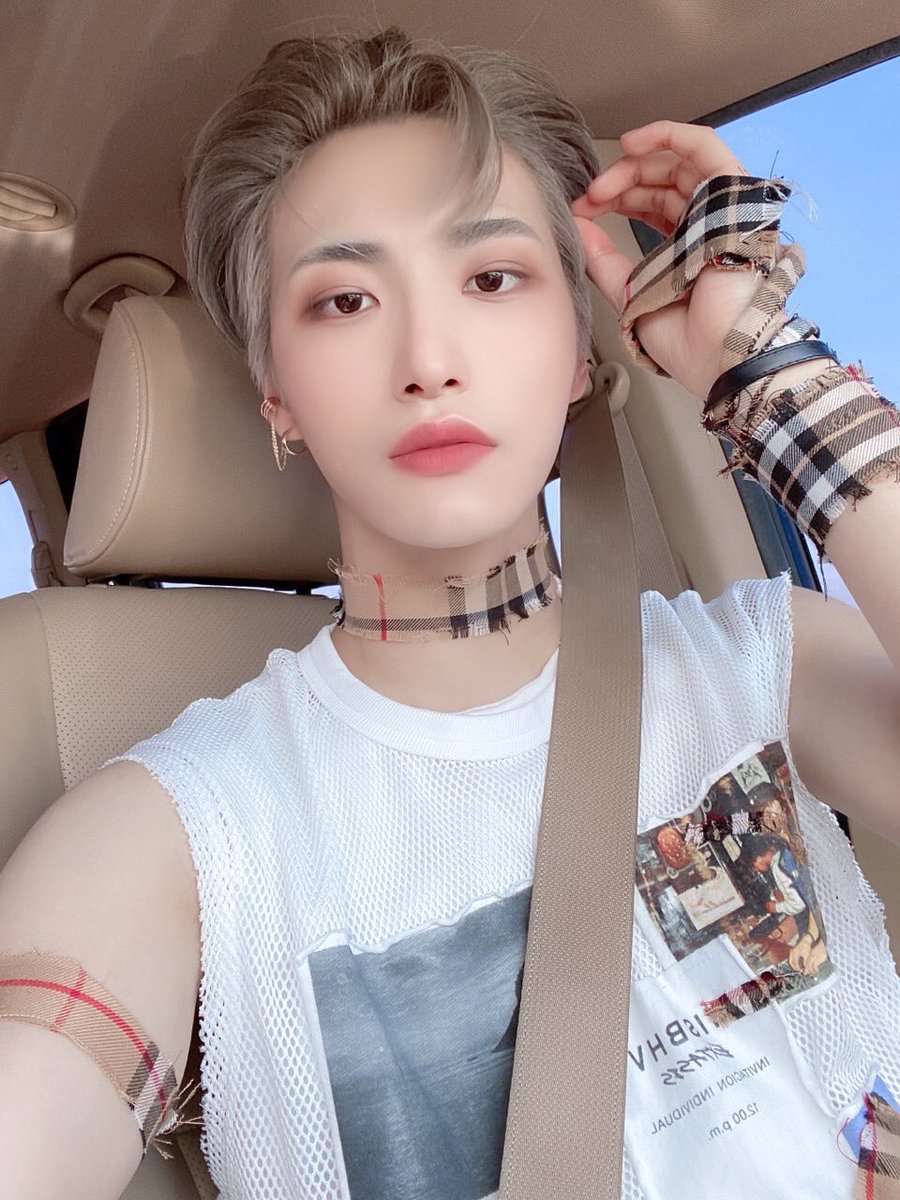seonghwapic's tweet photo. you are park seonghwa. https://t.co/KwWczVyJU3
