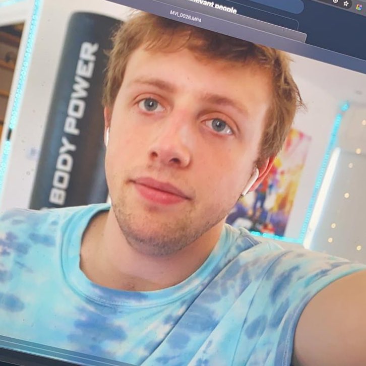 <a href="/wroetoshaw/">Harry</a> 💯