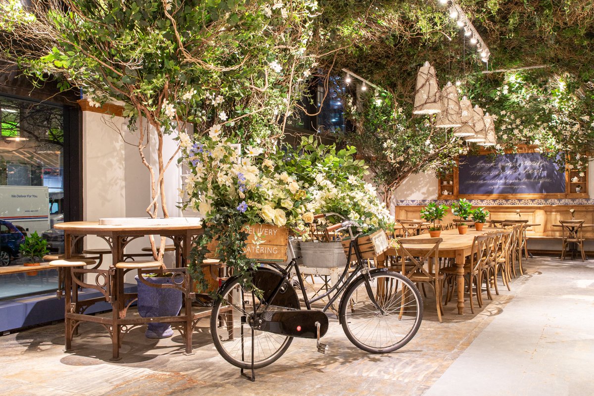 Maman King in SoHo is a different yet fascinating culinary experience. manhattandigest.com/2021/02/01/mam…