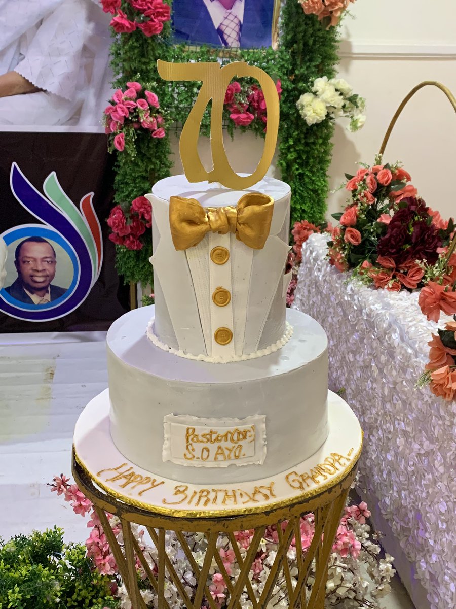 arinsoven's tweet photo. I make tasty and very beautiful cakes for a living.

Kindly follow so I can always bless your TL with beautiful and amazing pictures of my work☺️ https://t.co/JGxaDRURVN