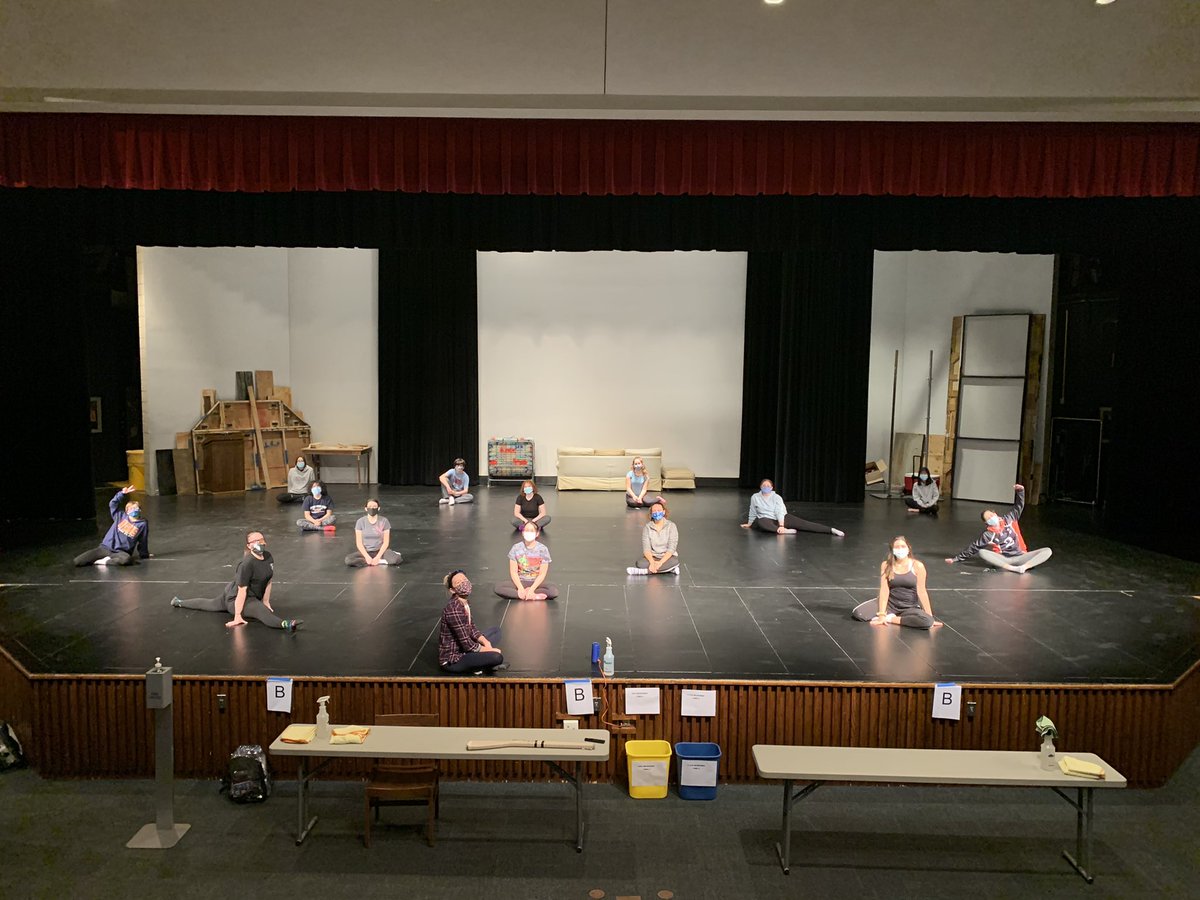 The <a href="/BG_Bison/">BG_Bison</a> #Winterguard is back at it in person!