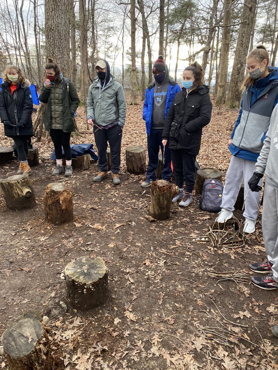 scomorrison's tweet photo. It is an absolute joy to teach #COR424 #NatureAwareness in the #forestclassroom @elonuniversity. Special thanks to @flowill for joining us today! If you haven’t read #TheNatureFix yet, get it. #ElonEd https://t.co/2eXHeBI1MG