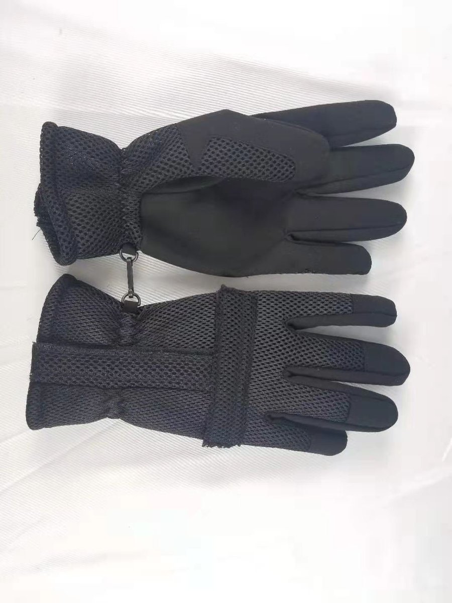 Stephan46495657's tweet photo. I will also be adding Adaptive garden/utility gloves for adults https://t.co/ET9HwU63yJ