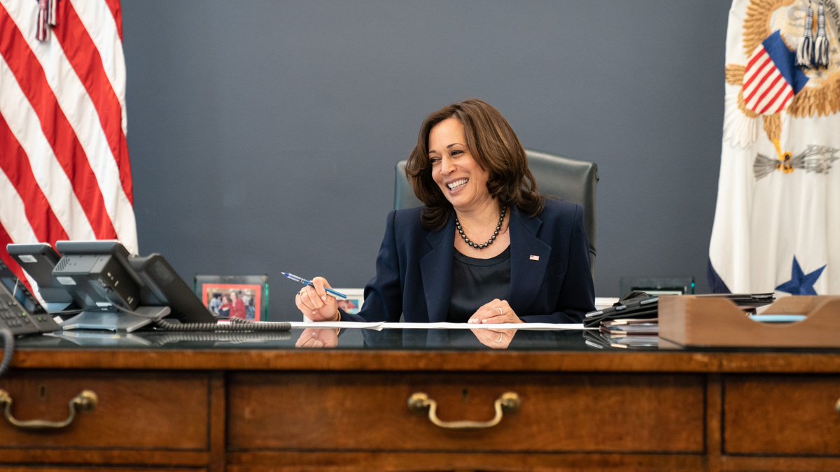 Vice President Kamala Harris Archived (@vp46archive) on Twitter photo Today I spoke with Prime Minister <a href="/JustinTrudeau/">Justin Trudeau</a>. We discussed our commitment to work closely on several issues, including combating COVID-19, addressing climate change, and expanding our economic partnership in ways that advance the recovery and create jobs in both countries. Today I spoke with Prime Minister <a href="/JustinTrudeau/">Justin Trudeau</a>. We discussed our commitment to work closely on several issues, including combating COVID-19, addressing climate change, and expanding our economic partnership in ways that advance the recovery and create jobs in both countries.