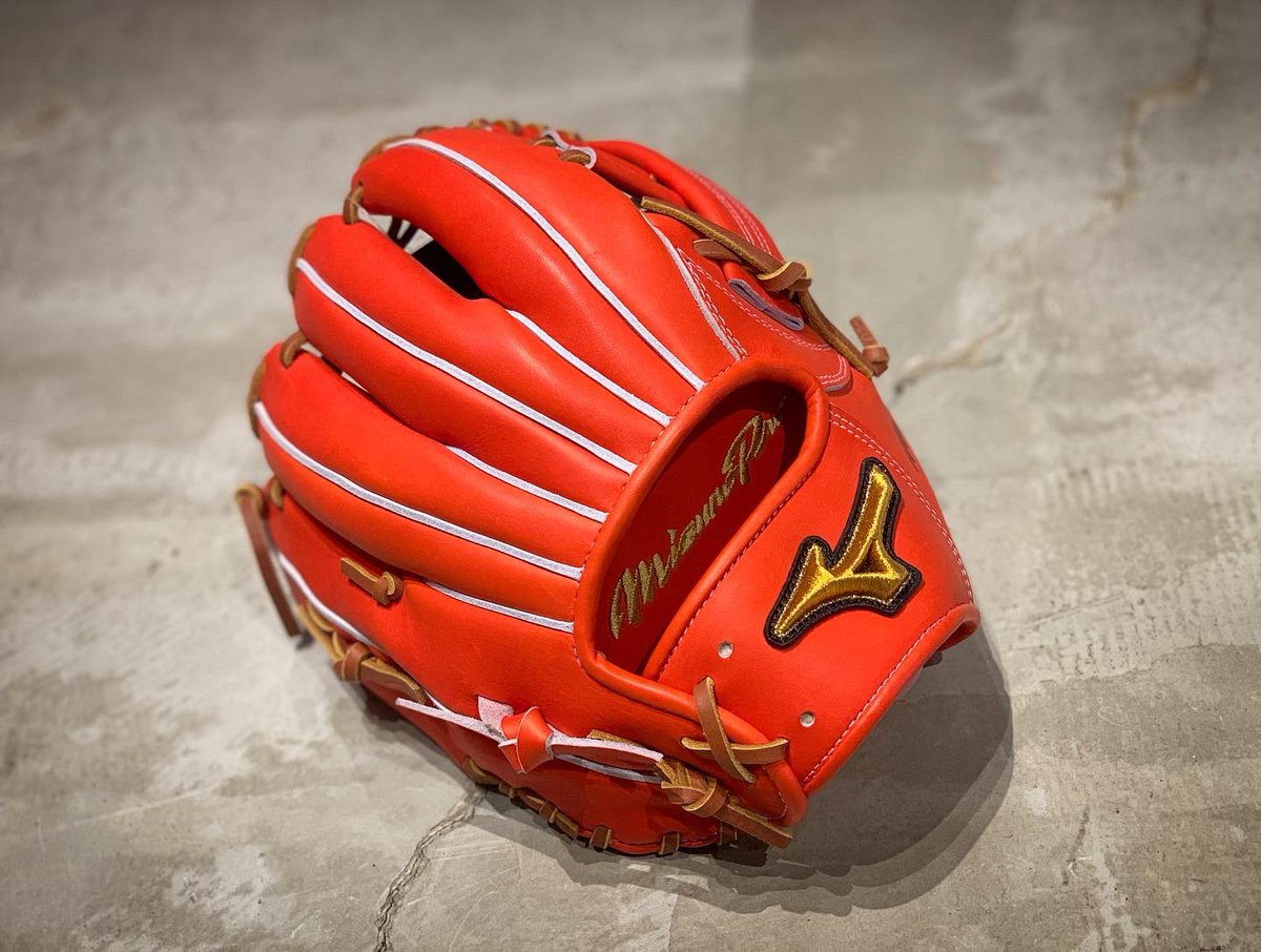 ベースボールパーク スタンドイン 福岡店 Mizuno Pro ミズノプロ 硬式内野手用グラブ ブランドアンバサダーモデル 菊池選手型 Color スプレンディッドオレンジ Size 9 Price 63 000 Tax ベースボールパーク スタンドイン 福岡店 Mizuno Pro ミズノプロ 硬式内野手用グラブ ブランドアンバサダーモデル 菊池選手型 Color スプレンディッドオレンジ Size 9 Price 63 000 Tax