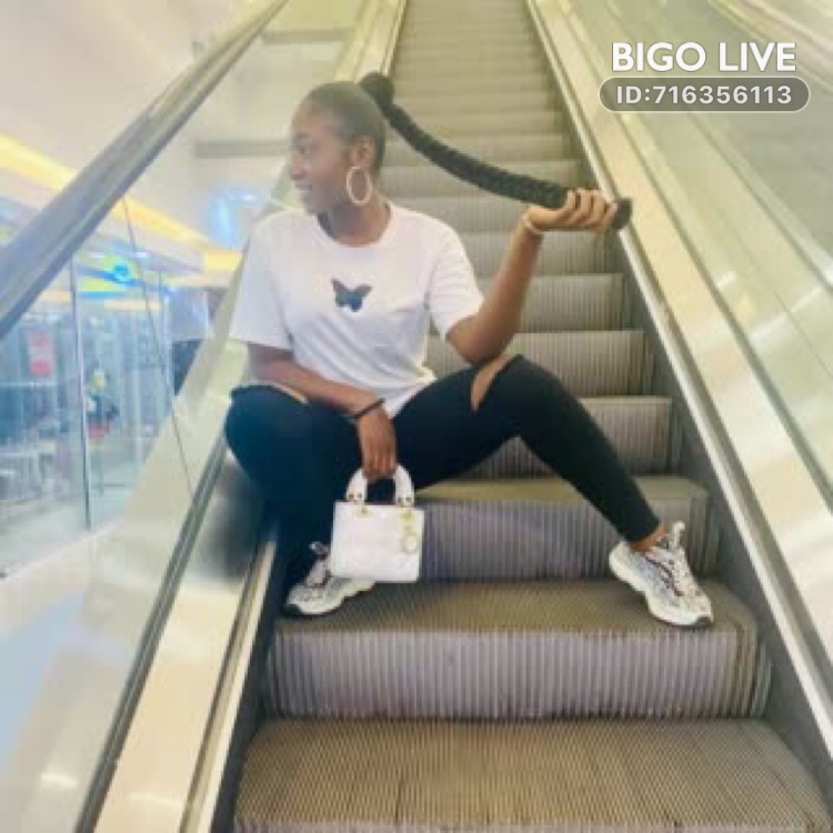 Paigewwe02's tweet image. Come and see Cath's LIVE in #BIGOLIVE: It’s the month of love guys ❤️   bigo.tv/sid/2547504162…
slink.bigovideo.tv/8rVKxp