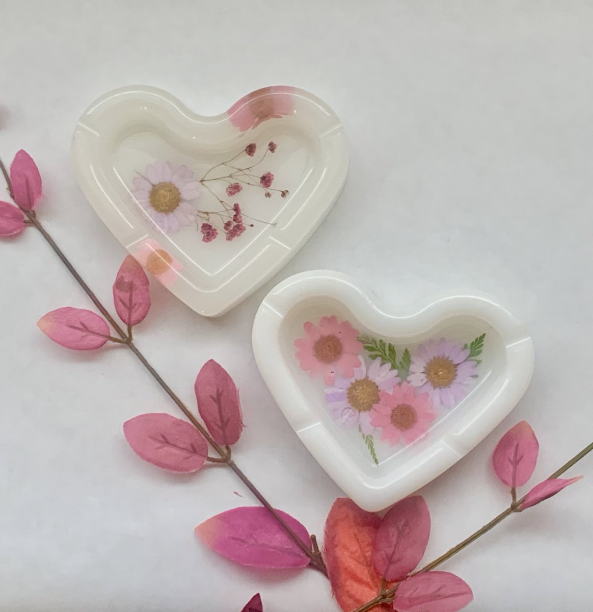 xomadeit's tweet photo. Products still available from my valentines collection! Last day to order is Feb 7th💗 
💌DM TO ORDER💌 https://t.co/Delqop8TRz