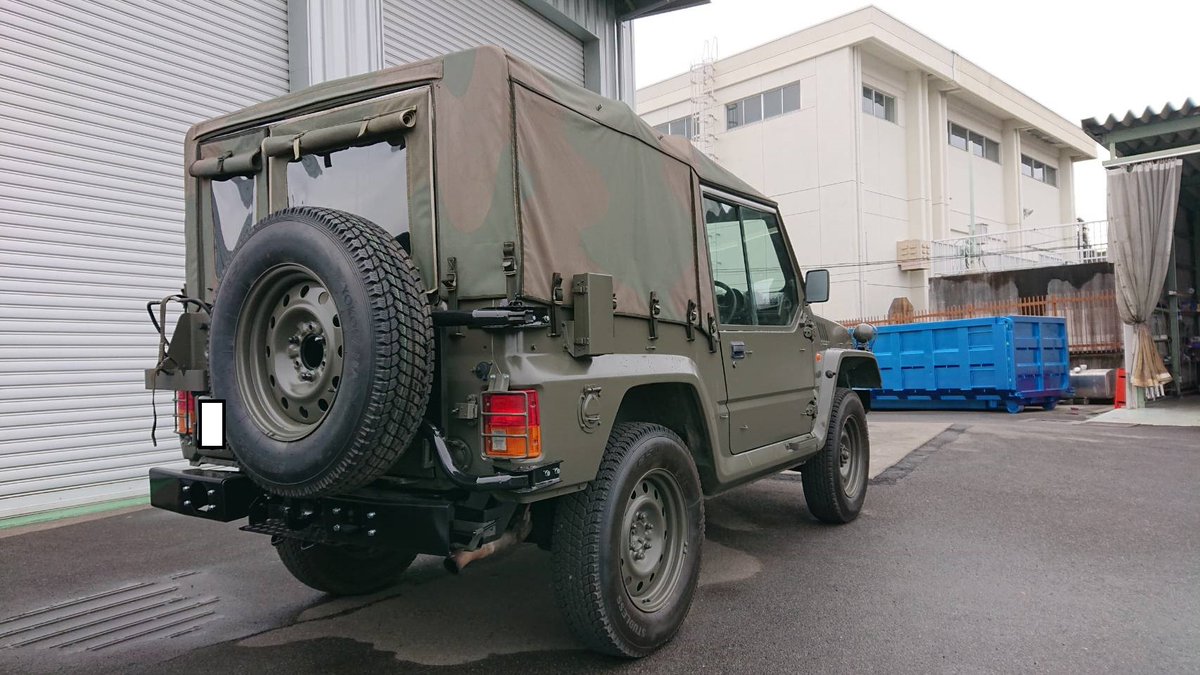 高萩自動車工業 超レアな車両が入庫しました ミリタリー好き必見 自衛隊払い下げ車両 いたるところに普通車とは違う特別な装備がついてます パジェロベースで乗り心地も良いです もちろんナンバー取得してます 中古車 車 車好きと繋がり