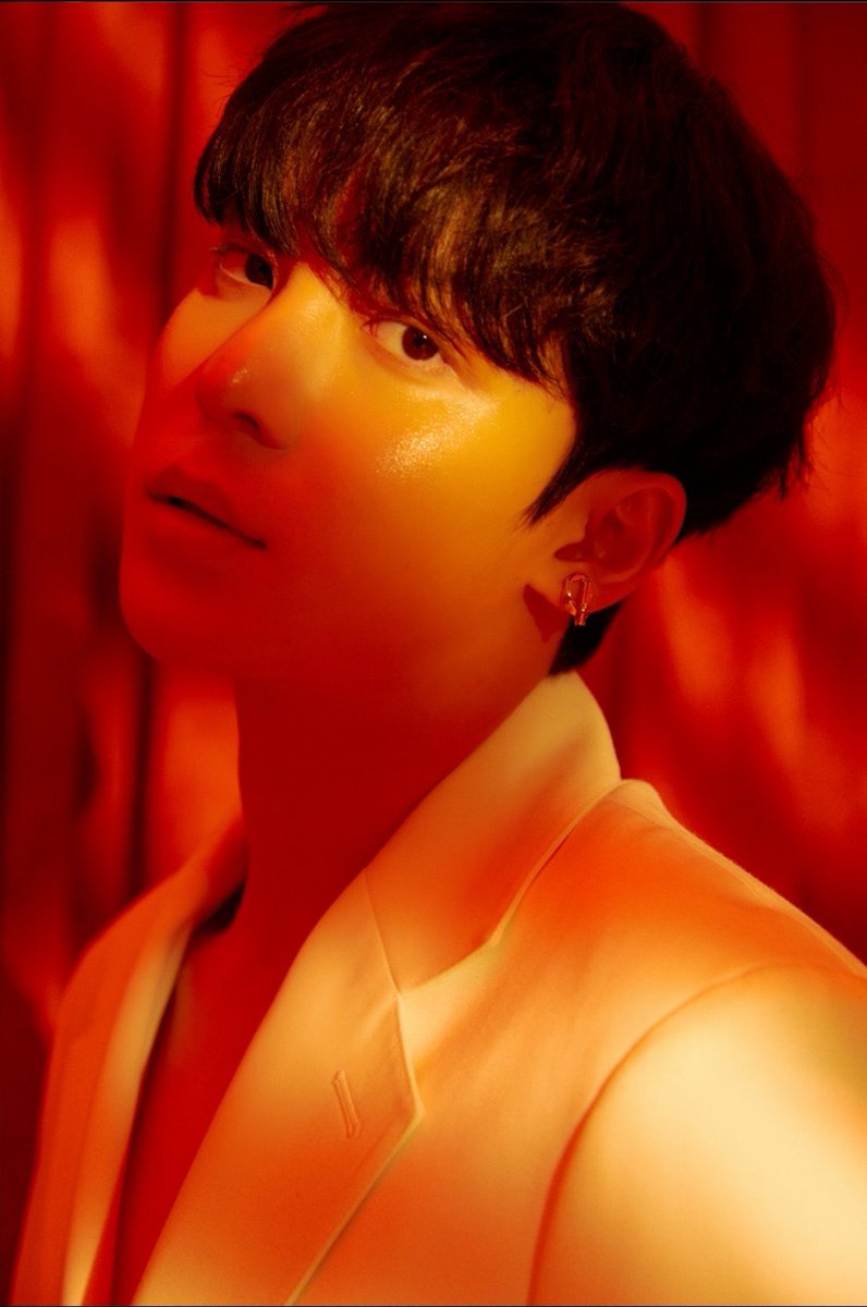YVNHOSOURCE's tweet photo. JEONG YUNHO FROM ATEEZ https://t.co/qM53YXyFBL