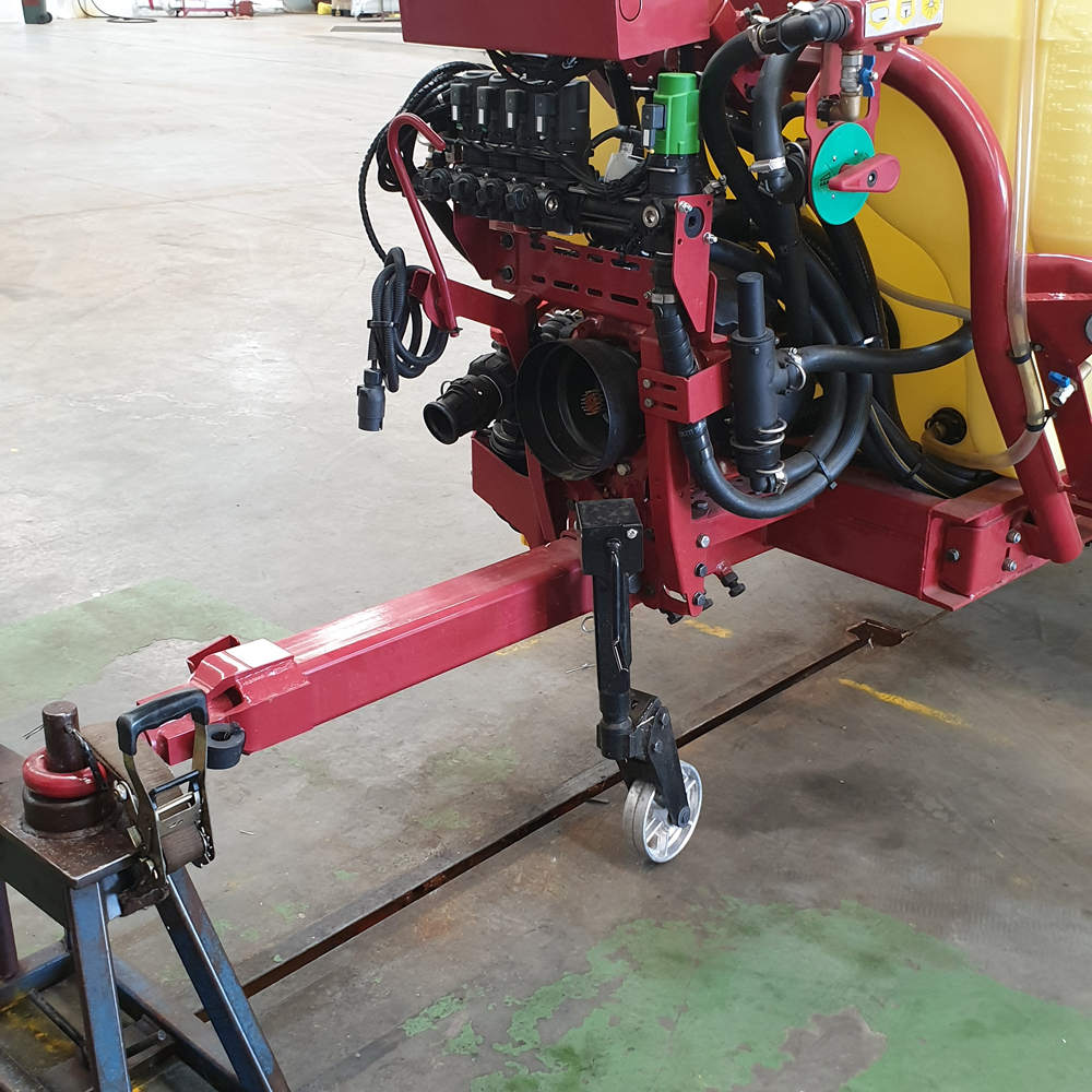 HARDI_Australia's tweet photo. Been and gone!!  Another MERCURY 4000 sent to Honeycombes Sales and Service North QLD After Q&amp;A completed testing!!  This MERCURY 4000 comes with all quality standard features + 15 litre turbo filler. 

#HardiWorksHere #HardiSprayers #CropProtection #OzFarming #mercury4000 #hardi https://t.co/jP1ZMA4Sth