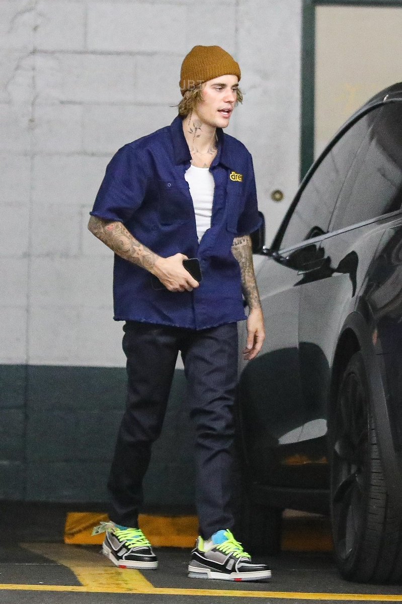 จัสตินที่ Beverly Hills รัฐ California วันที่ 1 กพ.นี้ครับ