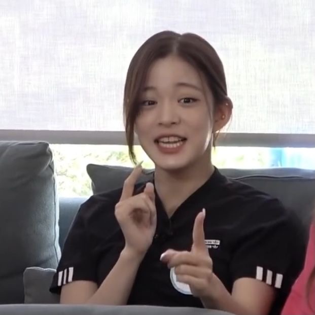 tiny__chae's tweet image. #채영