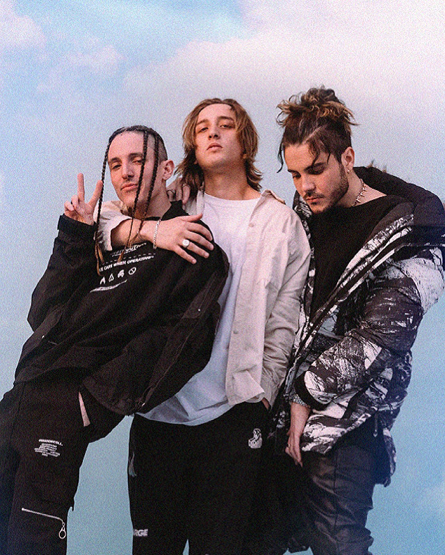 CHASE ATLANTIC on X: HELLO CAN U PLZ FOLLOW THESE @Spotify PLAYLISTS AND  TWEET OUR FRIENDS OVER THERE ABOUT SLIDE? TRYNA SEE SOMETHING 🤔     / X