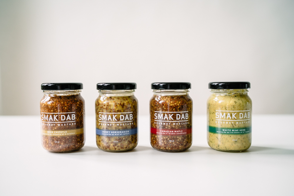 These little ones might be smaller, but still pack a big punch!👊🏼 

Perfect for charcuterie boards, gifting and compact for travel! (Lol, one can only dream!😂)

Find them in our Gourmet Mustard Packs! Sold at a store near you or online☝️

📸 <a href="/paulineboldt/">Luise-Pauline Boldt</a>