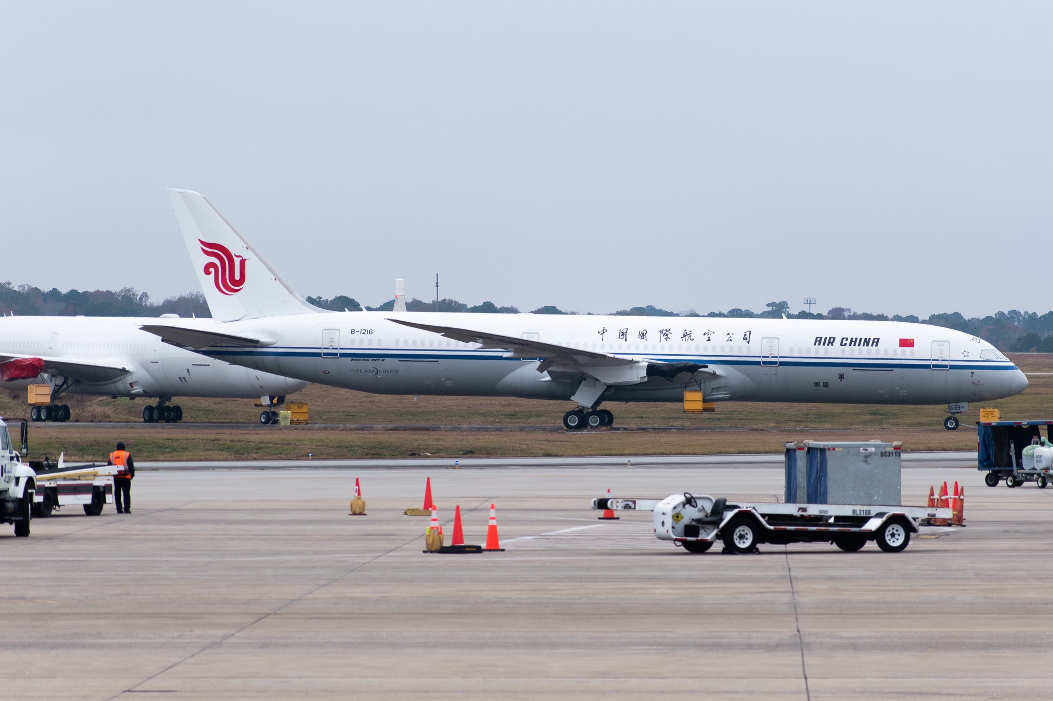 Photo by BoeingSCSpotter