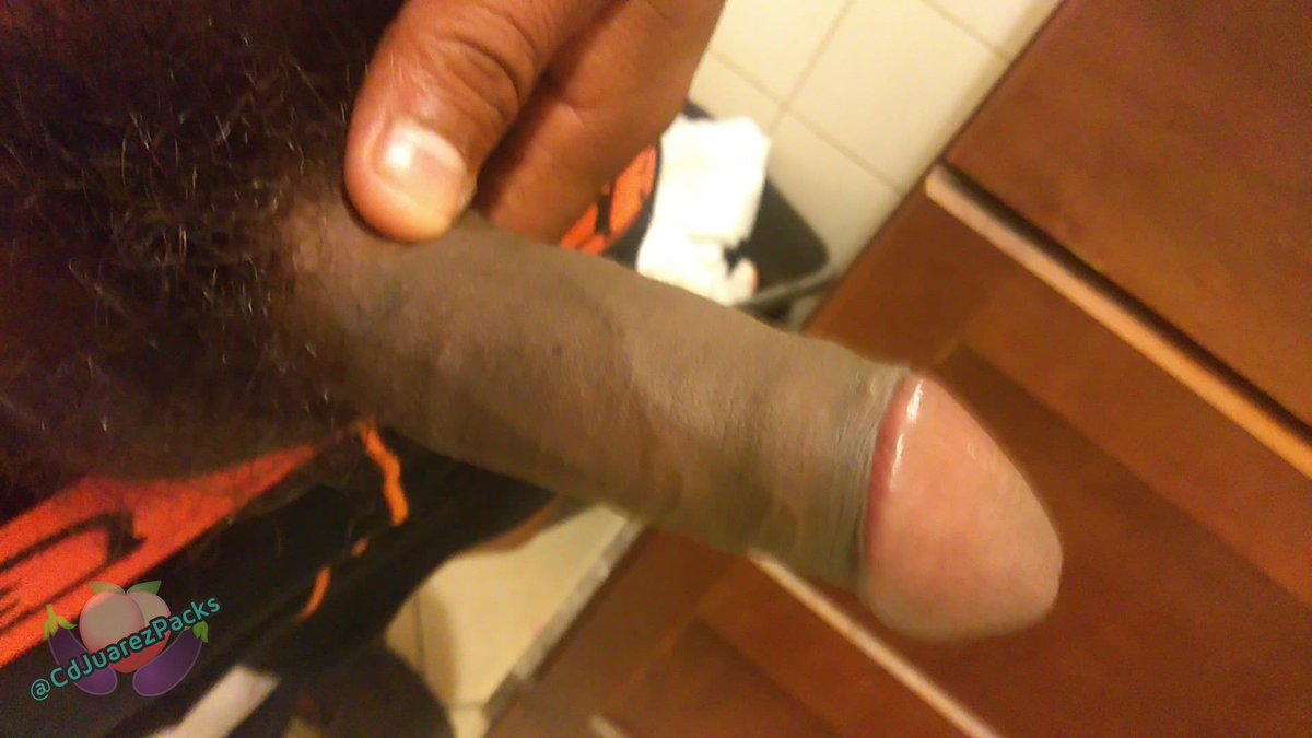 CdJuarezPacks's tweet photo. Curioso y muy Cachondo🔥 mostrando la verga🍆

RT♻️y FV❤️si te gusto, y subo video de como saca su leche🤤

#dick #CdJuarezPacks #pack #bi #jrzgay https://t.co/TfSzdTDZLW