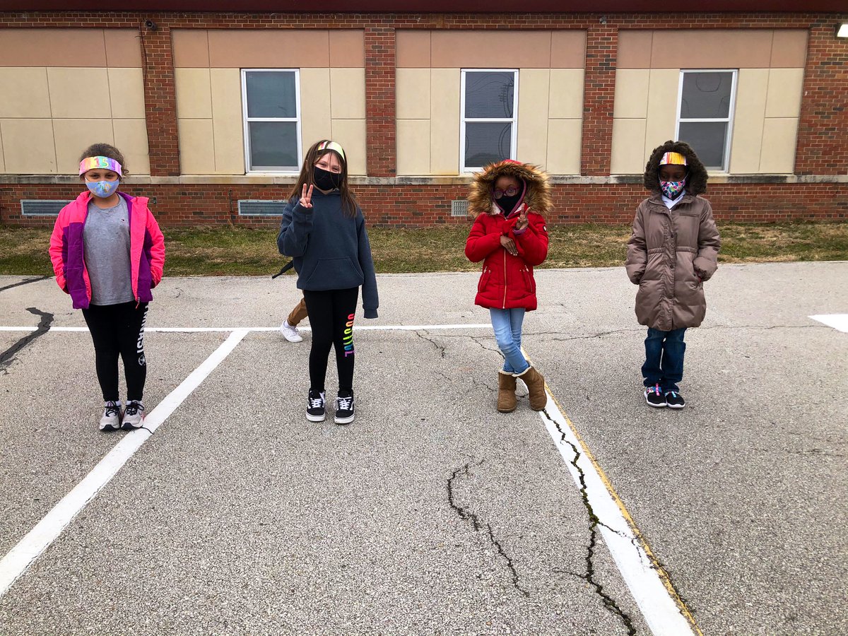 #MahomesMonday was a real hit in room 10! Super Bowl week is here and #TeamBroughton is ready for it! 👏🏻🏈#runitbackclassroom #letsgochiefs #ISDstrong