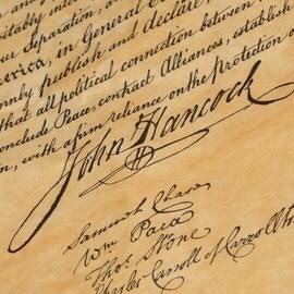 Yokkun ジャパコミ22 6 18 6 19 伝説ではアメリカ大陸会議でイギリス からの独立を宣言 すると決めた時 当時アメリカで最も優秀であった建国の父達ですらも独立宣言書に署名するのをためらっていました というのも仮にイギリスが勝った場合 この