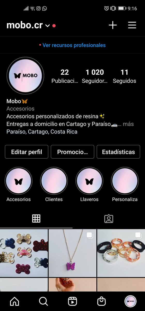 Hola! Pasaba a recordarles que tengo un emprendimiento en el que hago cositas de resina 100% personalizadas y este año saqué nuevos productos, en la última foto les dejo el insta🤍
Rt porfaaaa