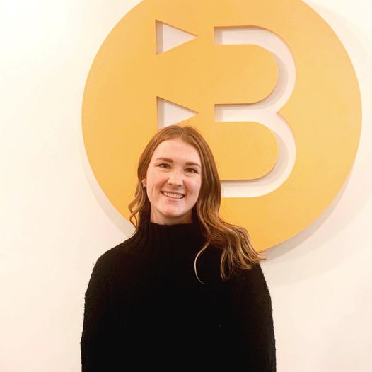 damianradcliffe's tweet photo. Great to chat with @uoregon alum @baileemulder today for my @UOsojc Reporting II class about life after graduation 🎓 and her role @theBradfordGrp https://t.co/OZPsELt1Ee
