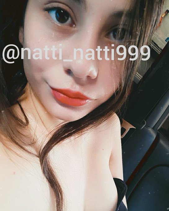 Buenas noches amores https://t.co/SjaBF4lwQB