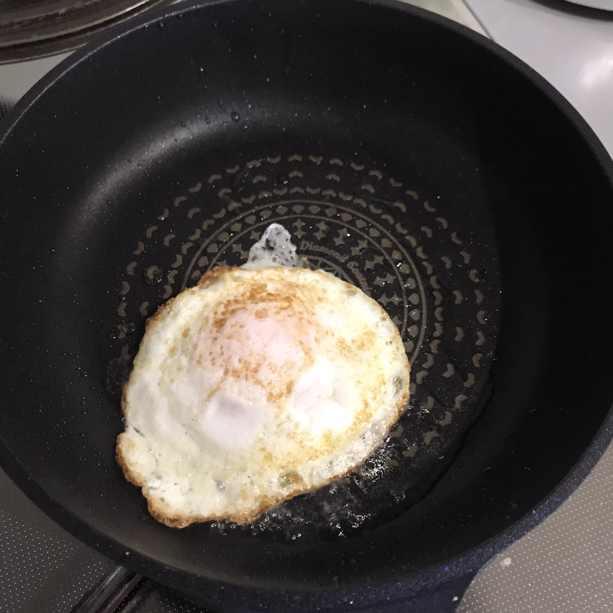 簡単に作れるから朝食にもぴったり！シンプルなのに美味しい目玉焼き丼の作り方！