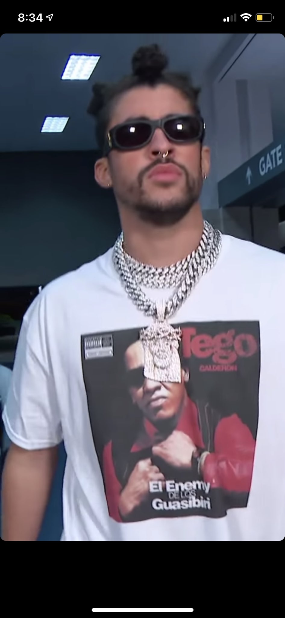 Bad Bunny honoring Tego Calderon on his birthday!! Respect!!!    Happy Birthday 