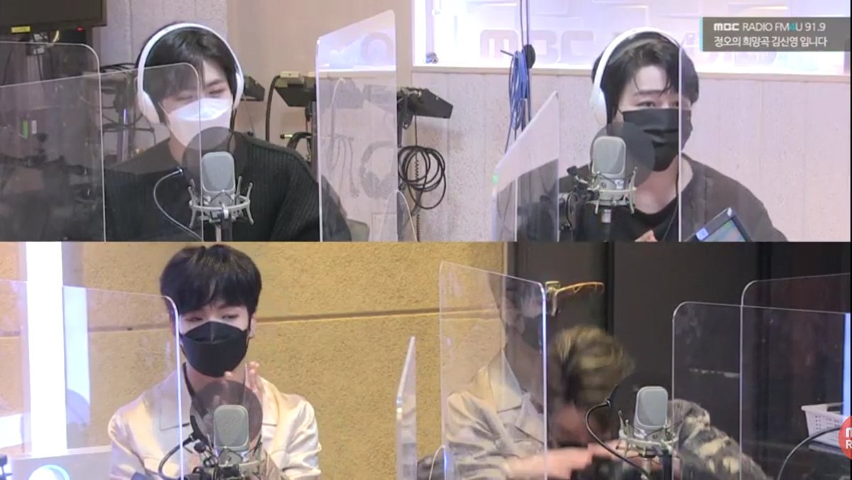 teupann's tweet photo. KSY: I heard there's a TREASURE fan in Golcha?
Jangjun: Our member Seungmin keeps on playing 'My Treasure' whenever he takes a shower.
KSY: It's his shower song
Jangjun: Since we're in the same dorm, the song keeps on playing in my head too even when I sleep

@treasuremembers https://t.co/sa6KqCXjgx