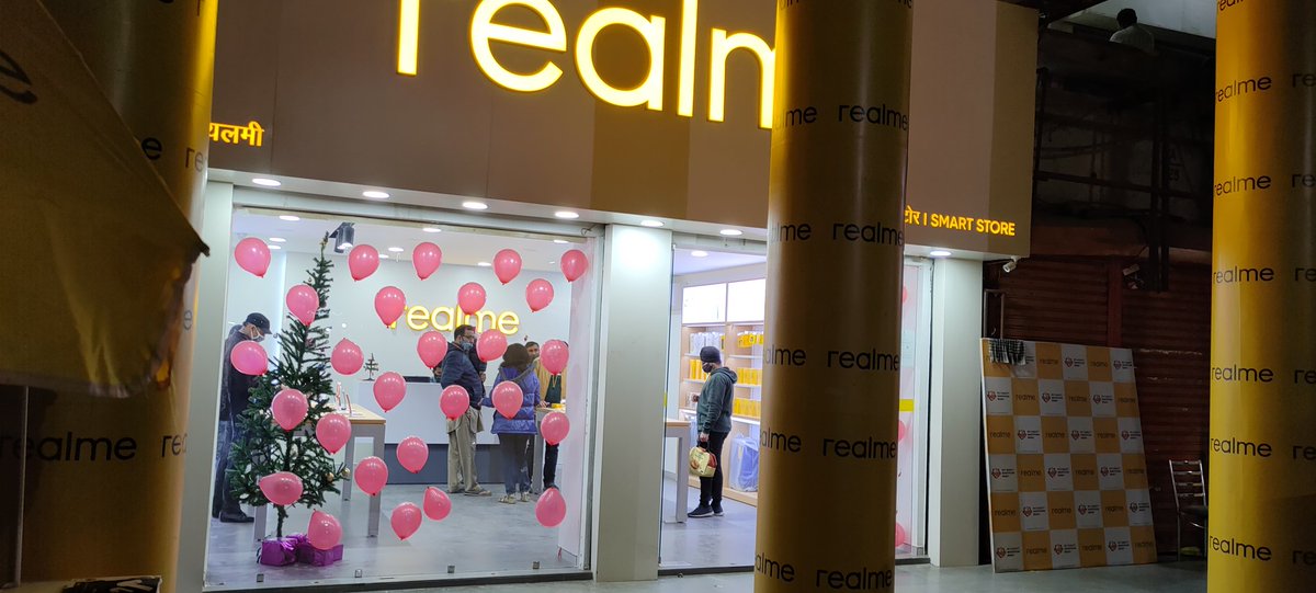 SUSHILKAGGARWA2's tweet photo. One & only
REALME SMART STORE By MOBILE PLANET EXCLUSIVE at DDA SHOP 24 PLOT 7A, DISTRICT CENTRE, JANAK PURI, NEW DELHI 110058
+91-9899898994
#realme #realmesmartstore #mobileplanetexclusive #sushilkumaraggarwal #StandWithFarmers #vocalforlocal
@realmemobiles @realmeLink https://t.co/KhQqIFsaKT