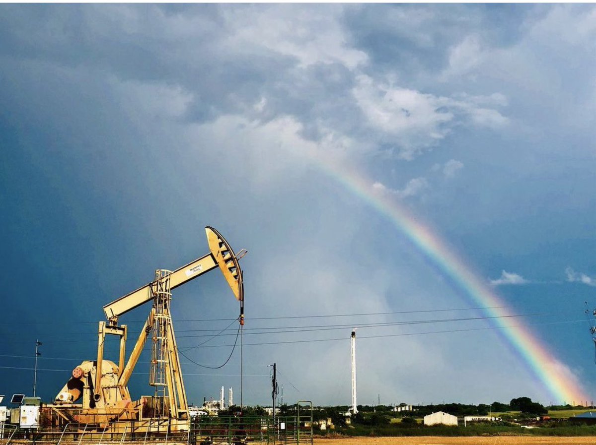 OilCountryMedia's tweet photo. ๐ท Brandon Davis
#oilandgasfield #dewittcounty #oilandgasindustry #oilandgas #oilcountrymedia https://t.co/6IIUpDplSd