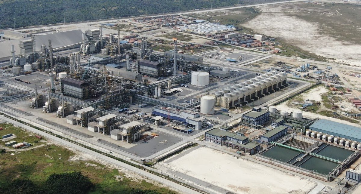 World’s largest single-train refinery (650,000 BPd), fertiliser plant and subsea pipeline by Dangote group Ibeju-Lekki