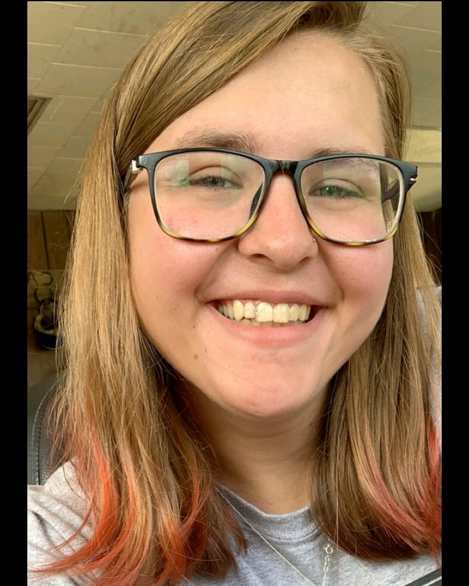 KappaKappaPsiD1's tweet photo. 💫 Feature Member Monday 💫

Meet Jean Soderlund, the Vice President of Membership! Jean is a sophmore music education major who plays both clarinet and saxophone daily. Jean loves playing in different ensembles at ESU, and has too many good memories to pick a favorite! https://t.co/IhwOpYvHNn