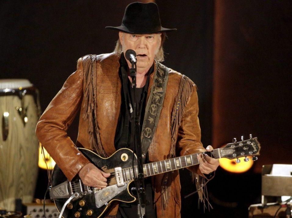 Neil Young to release lost album