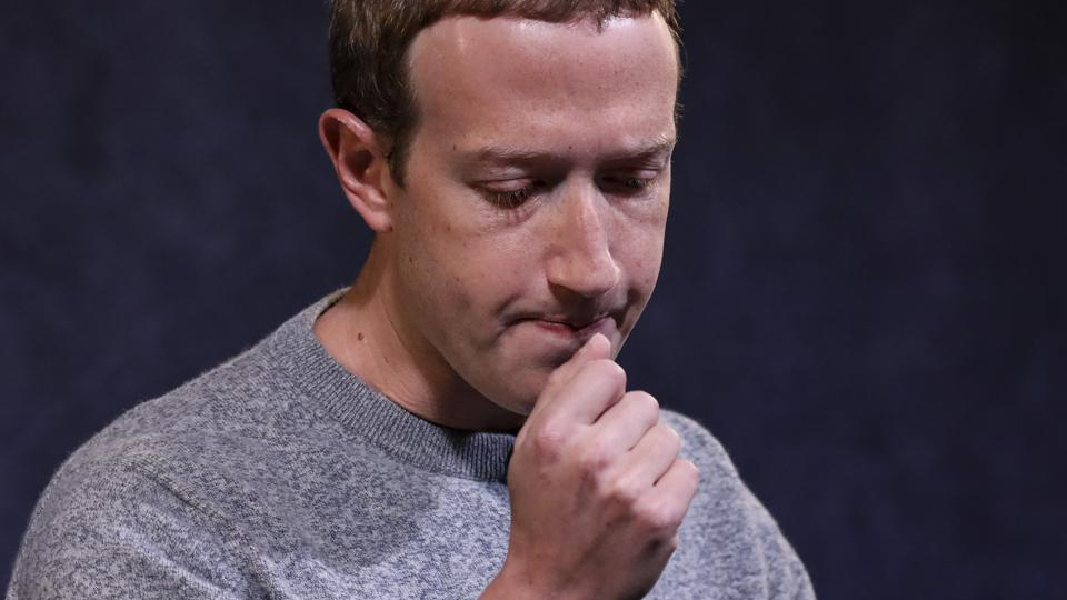 Apple wants to make it harder for apps to track you. Facebook isn't happy on.forbes.com/6018Hddca by <a href="/rachsandl/">Rachel Sandler</a>