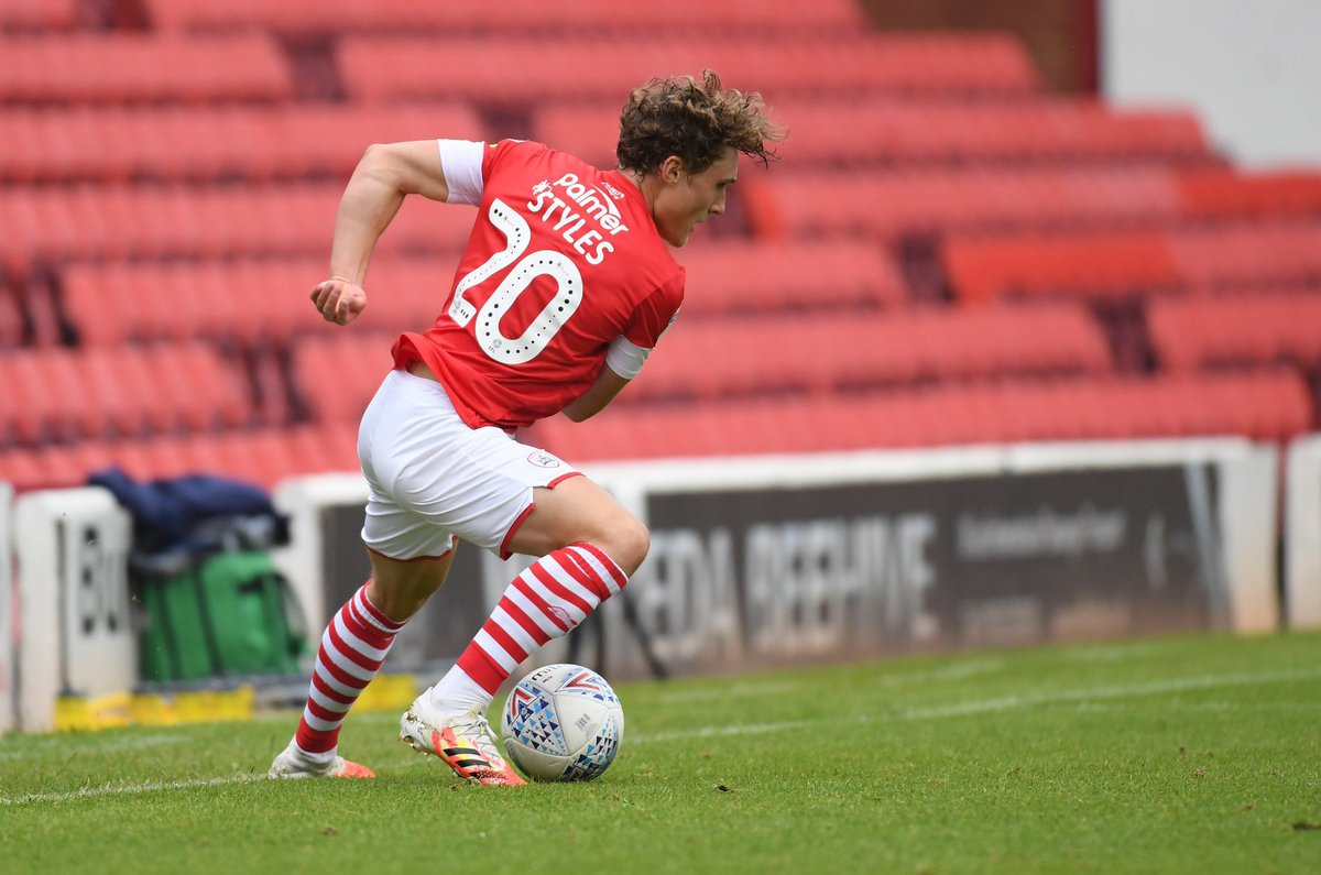 As you may know  @FIVE__YARDS are running a big poll this week to allow the public to decide which Championship player should go up onto their platform. To try and inform as many people as possible about Callum Styles I have written this short profile on the young star...