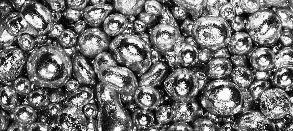 Johnson_Matthey's tweet photo. How have the #pgm markets performed in 2020? Why were there record high prices? What is the outlook for 2021? Find out next Wednesday, 10th February, in our latest #pgmmarketreport.
.
#preciousmetals #marketresearch https://t.co/VLjRWwf8Wj
