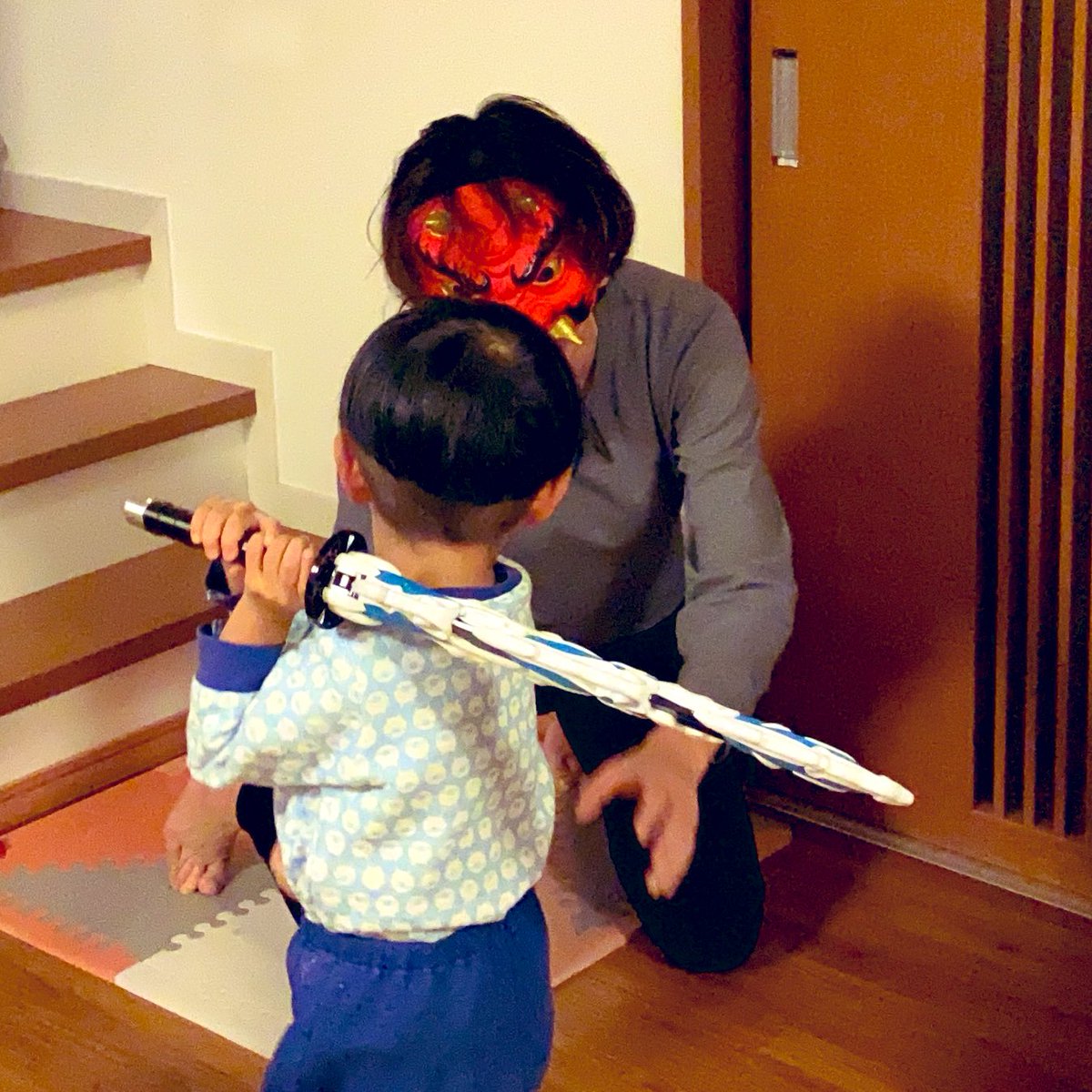 令和の節分と5年前の節分で子供の反応は全然違うけど どっちもかわいい件 世界の心理に気づき始める兄 Togetter