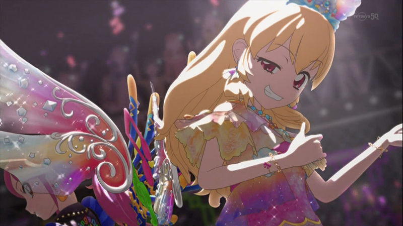 今後度々登場するいちごちゃんジョニースマイルのはじまり♪ #アイカツ