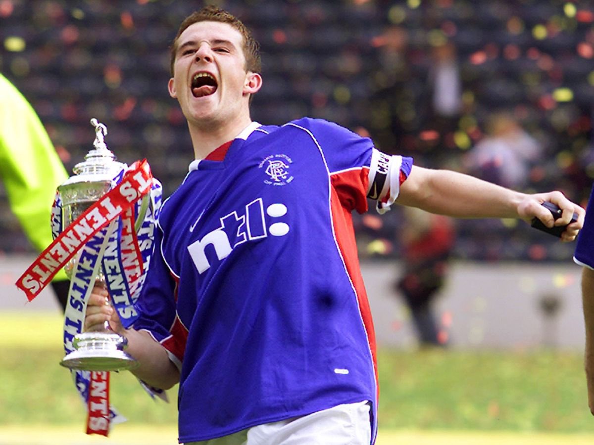 Happy Birthday former skipper Barry Ferguson. Have a good one   